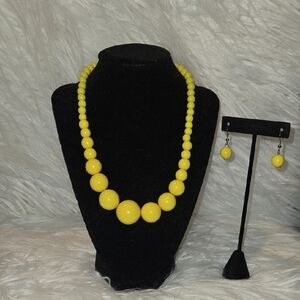 Elegant Yellow Beaded Necklace and Earring Set